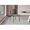 Chaise Lisa Bouclé Sable – tissu bouclé & pieds métal, 85×50×62 cm
